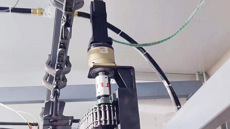 閥門噴涂設(shè)備防爆伺服電機(jī)解決方便